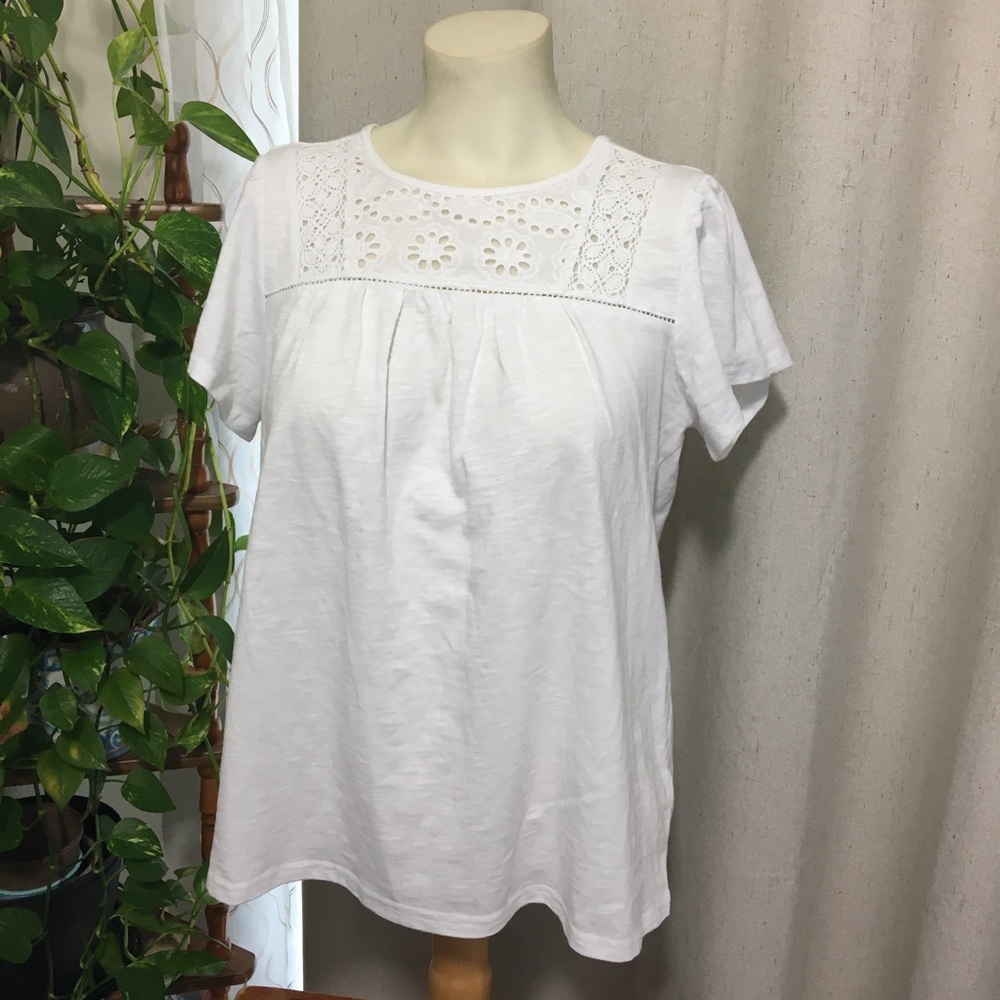 Ella Moss Flutter Sleeve Eyelet Top Blouse-Small